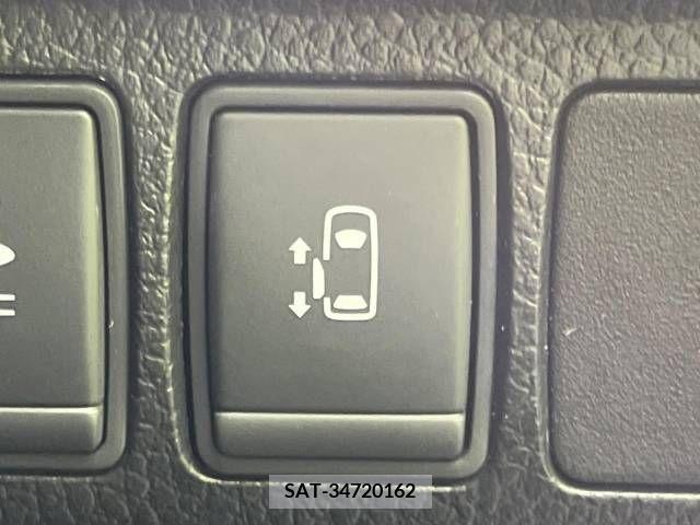Nissan ELGRAND 2015-05 214116-5