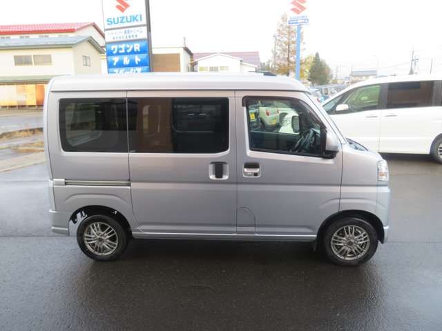 Daihatsu HIJET CARGO 2022-03 194251-2
