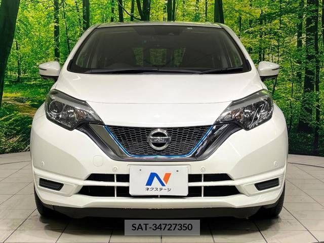 Nissan NOTE 2018-04 305434-14