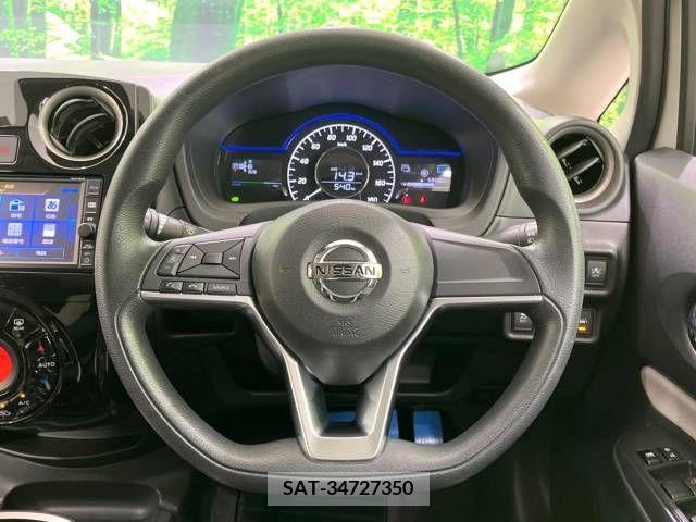 Nissan NOTE 2018-04 305434-11