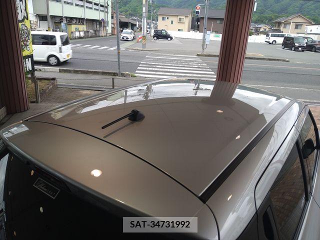 Suzuki SWIFT 2021-01 386629-20