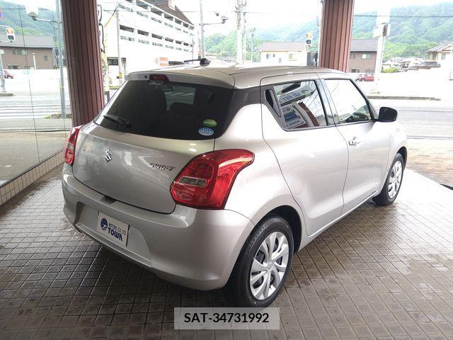 Suzuki SWIFT 2021-01 386629-2