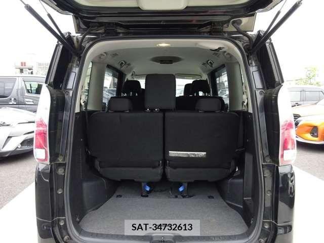 Nissan SERENA 2016-12 324861-1