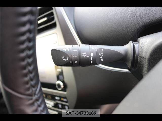 Toyota PRIUS 2021-06 352030-29