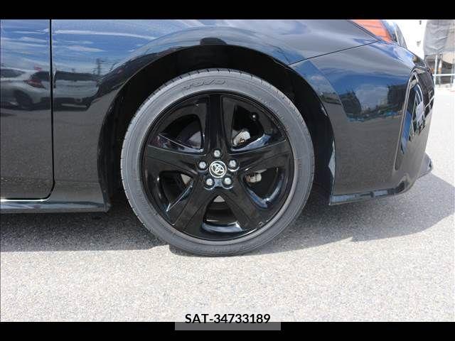 Toyota PRIUS 2021-06 352030-9