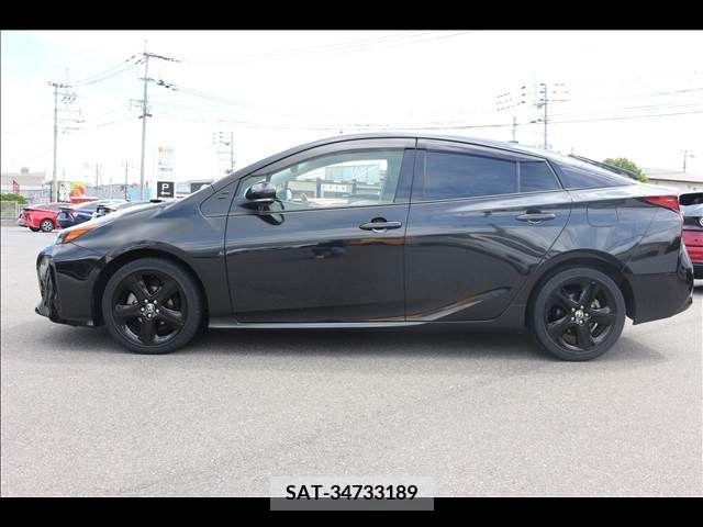 Toyota PRIUS 2021-06 352030-7