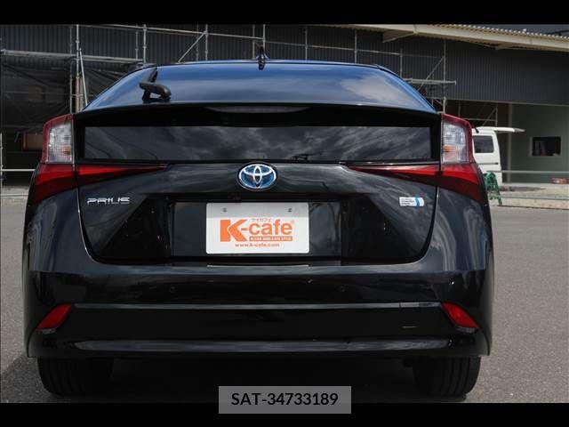 Toyota PRIUS 2021-06 352030-5