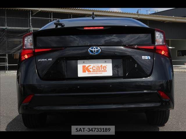 Toyota PRIUS 2021-06 352030-22
