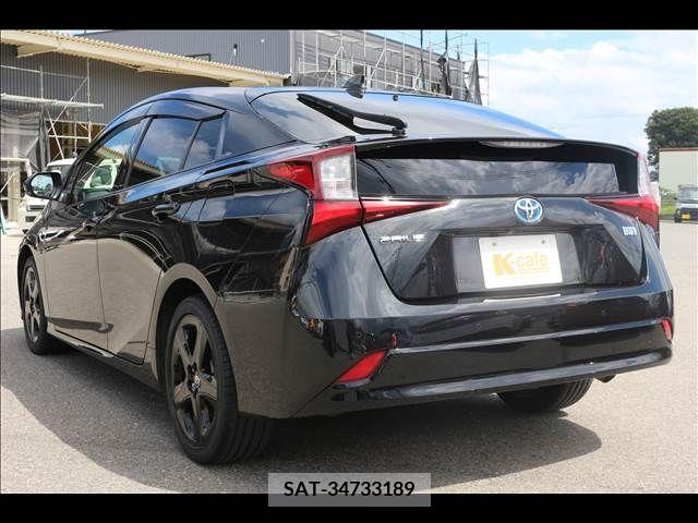 Toyota PRIUS 2021-06 352030-6