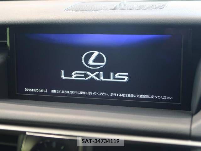 Lexus IS 2018-09 300009-2