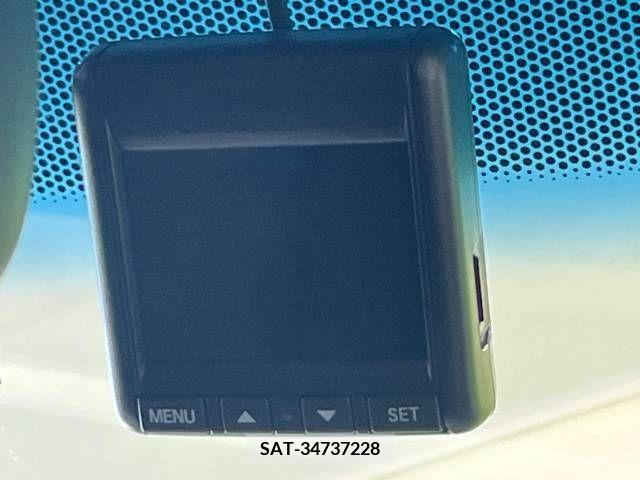 Honda FIT 2018-03 303812-6