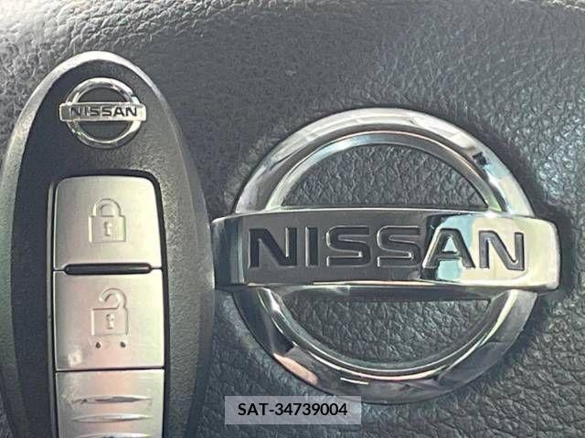 Nissan NOTE 2015-04 210858-5