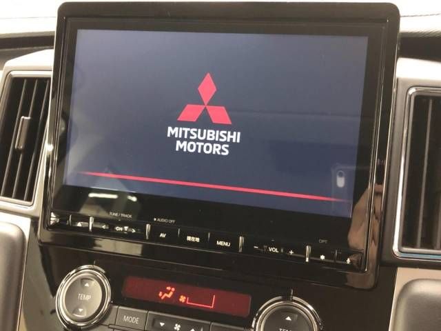 Mitsubishi DELICA D5 2019-06 17962-3