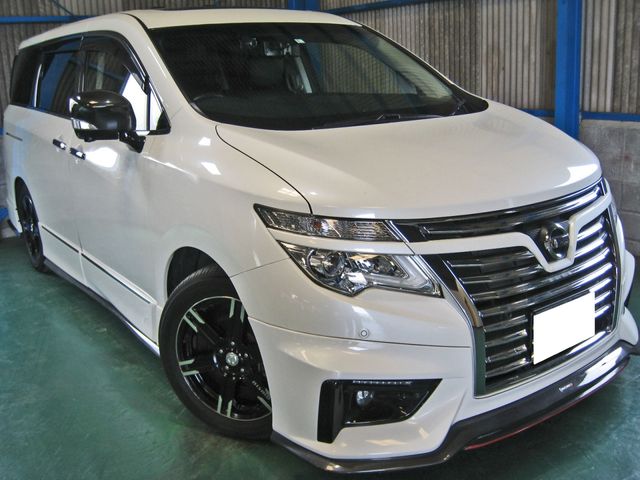 Nissan ELGRAND 2018-02 3304-0