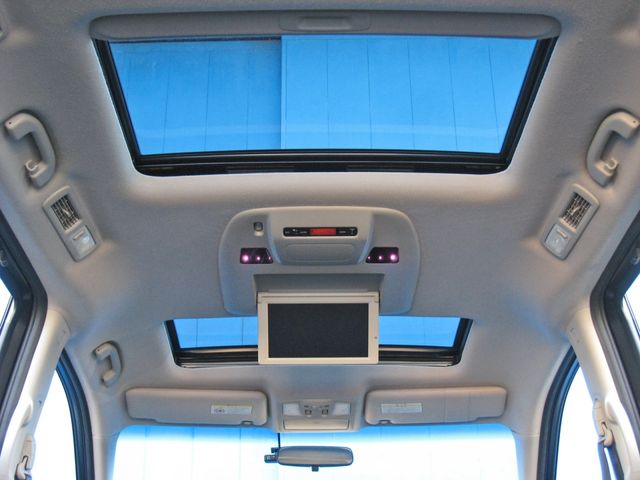Nissan ELGRAND 2018-02 3304-12