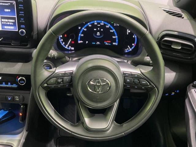 Toyota YARIS CROSS 2023-01 15590-9