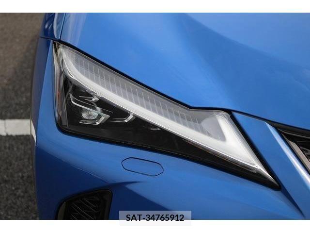 Lexus UX 2018-11 388426-12
