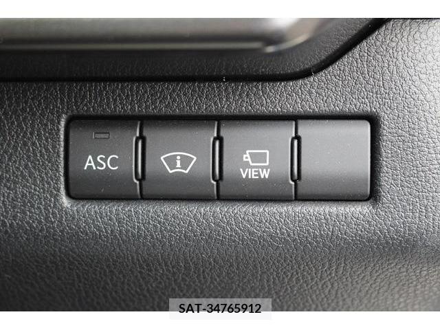Lexus UX 2018-11 388426-3