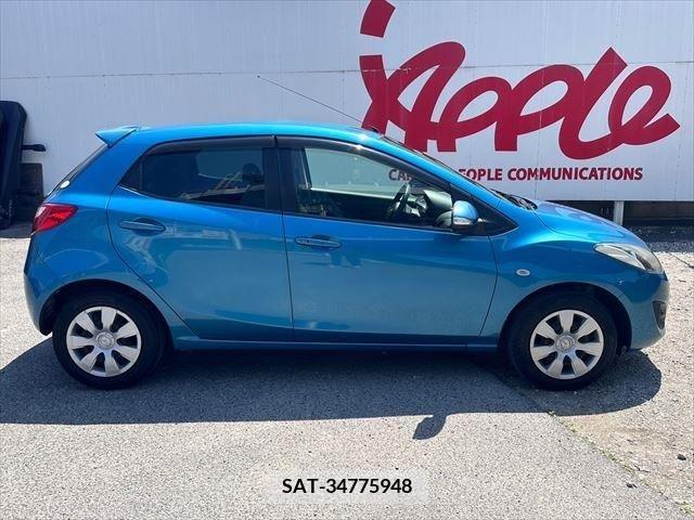 Mazda DEMIO 2013-06 267572-3