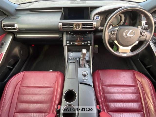 Lexus IS 2014-01 275413-1