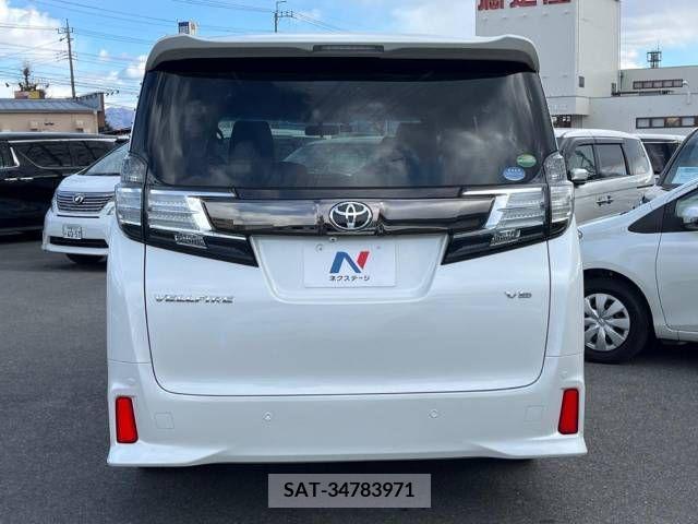Toyota VELLFIRE 2017-03 223496-16