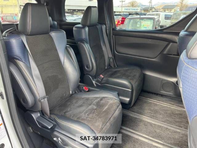 Toyota VELLFIRE 2017-03 223496-9