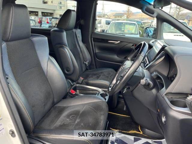 Toyota VELLFIRE 2017-03 223496-8