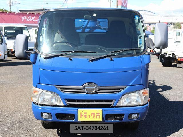 Hino DUTRO 2011-11 205111-18