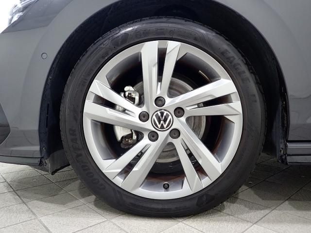 VolksWagen GOLF 2021-06 11352-17