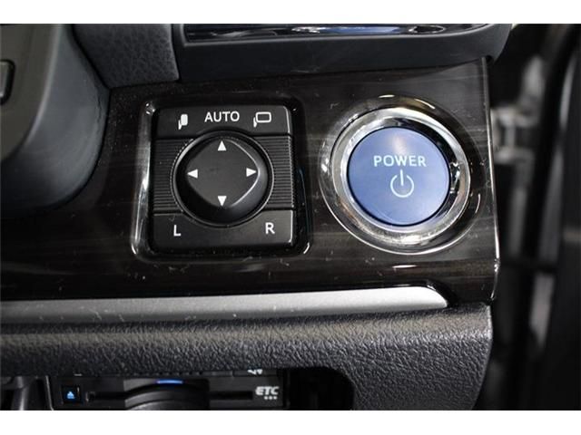 Toyota CROWN SEDAN 2016-10 187255-24