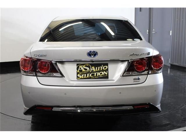 Toyota CROWN SEDAN 2016-10 187255-5