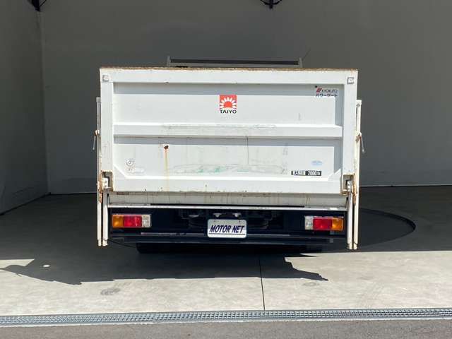 Hino DUTRO 2011-08 22750-11