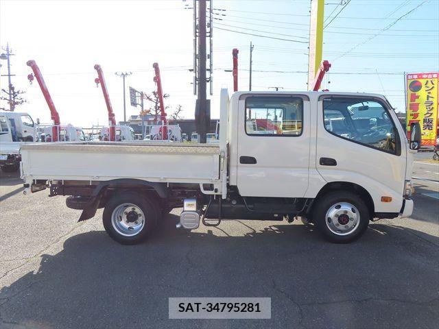 Hino DUTRO 2018-03 230889-4