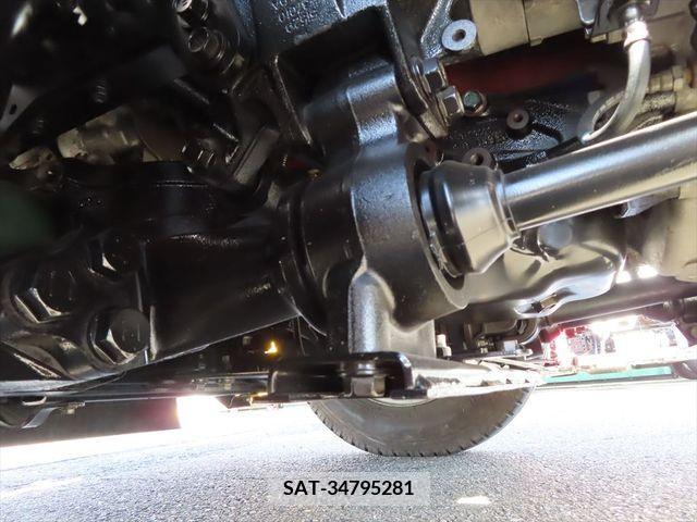 Hino DUTRO 2018-03 230889-22