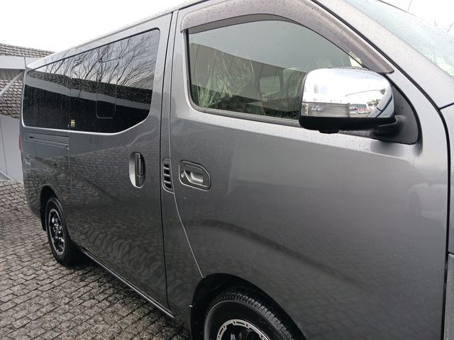 Nissan NV350 Caravan 2020-02 25437-4