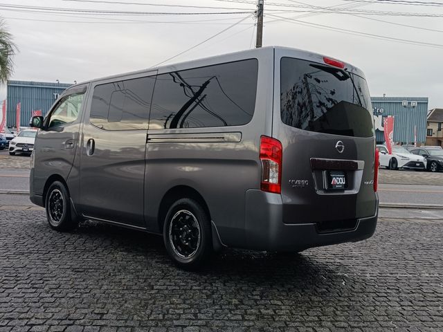 Nissan NV350 Caravan 2020-02 25437-3