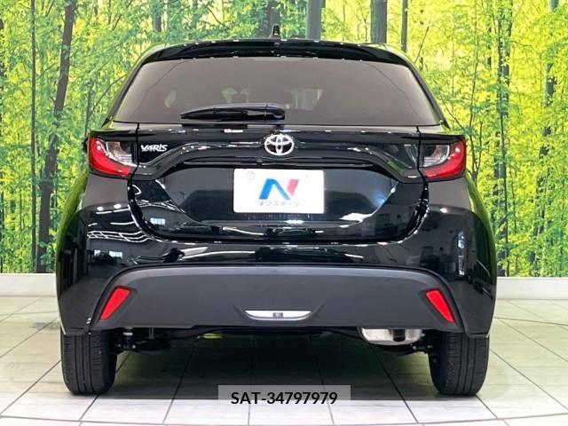 Toyota YARIS 2023-06 395358-15