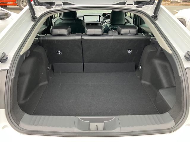 Toyota PRIUS 2023-08 25047-7