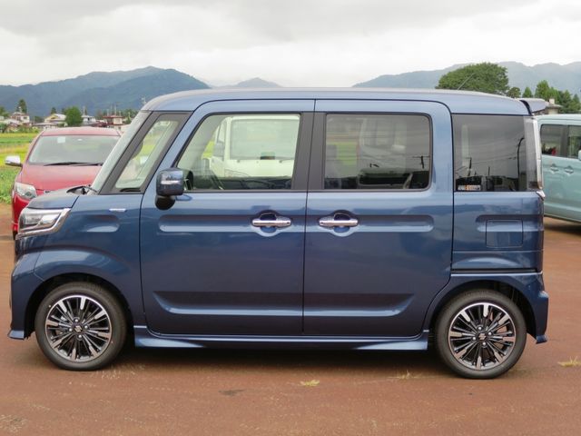 Suzuki SPACIA 2023-07 19046-4