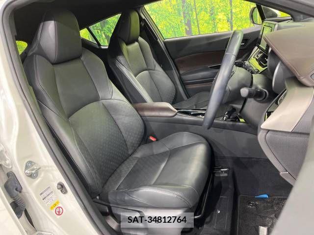 Toyota C-HR 2018-08 232606-8