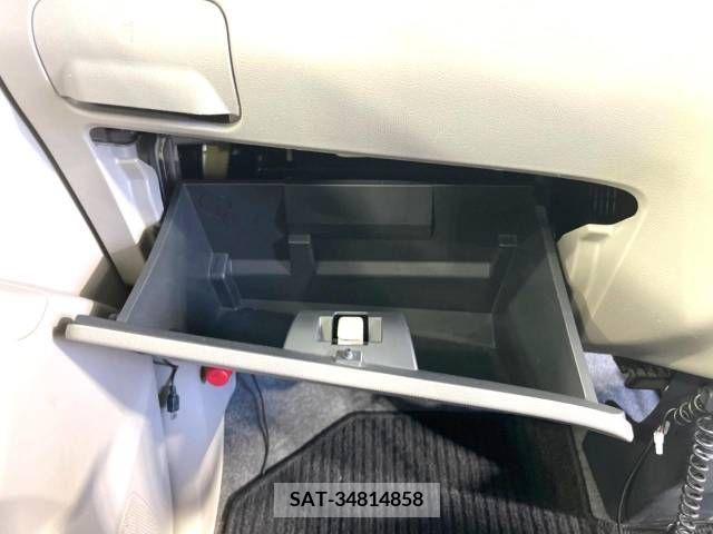 Nissan ROOX 2012-01 388467-5