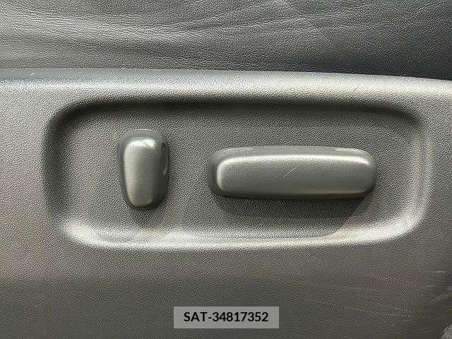 Toyota ESTIMA 2013-07 297277-7