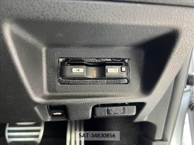 Nissan GT-R 2014-03 227400-27