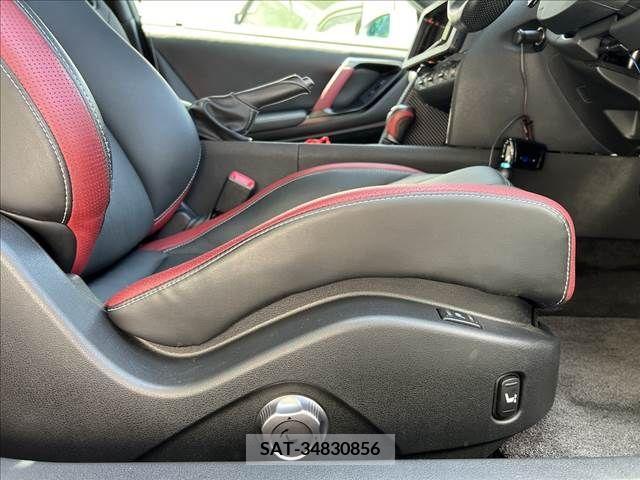 Nissan GT-R 2014-03 227400-11