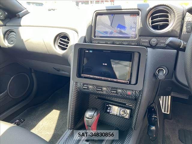 Nissan GT-R 2014-03 227400-15