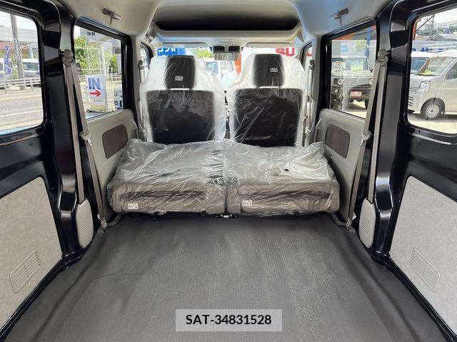 Suzuki EVERY 2024-04 268916-5