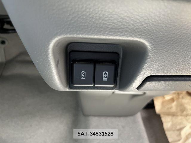 Suzuki EVERY 2024-04 268916-18