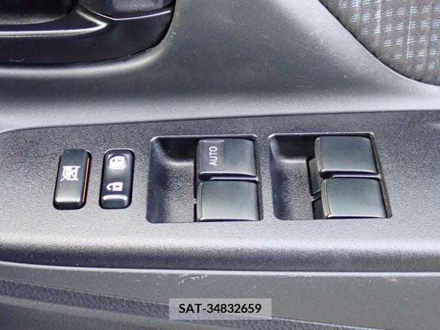 Toyota VITZ 2018-10 202980-10