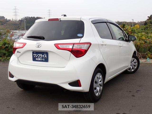 Toyota VITZ 2018-10 202980-2