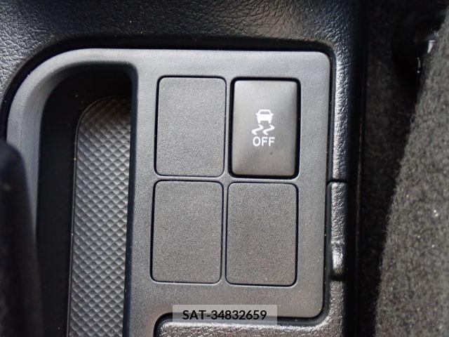 Toyota VITZ 2018-10 202980-6